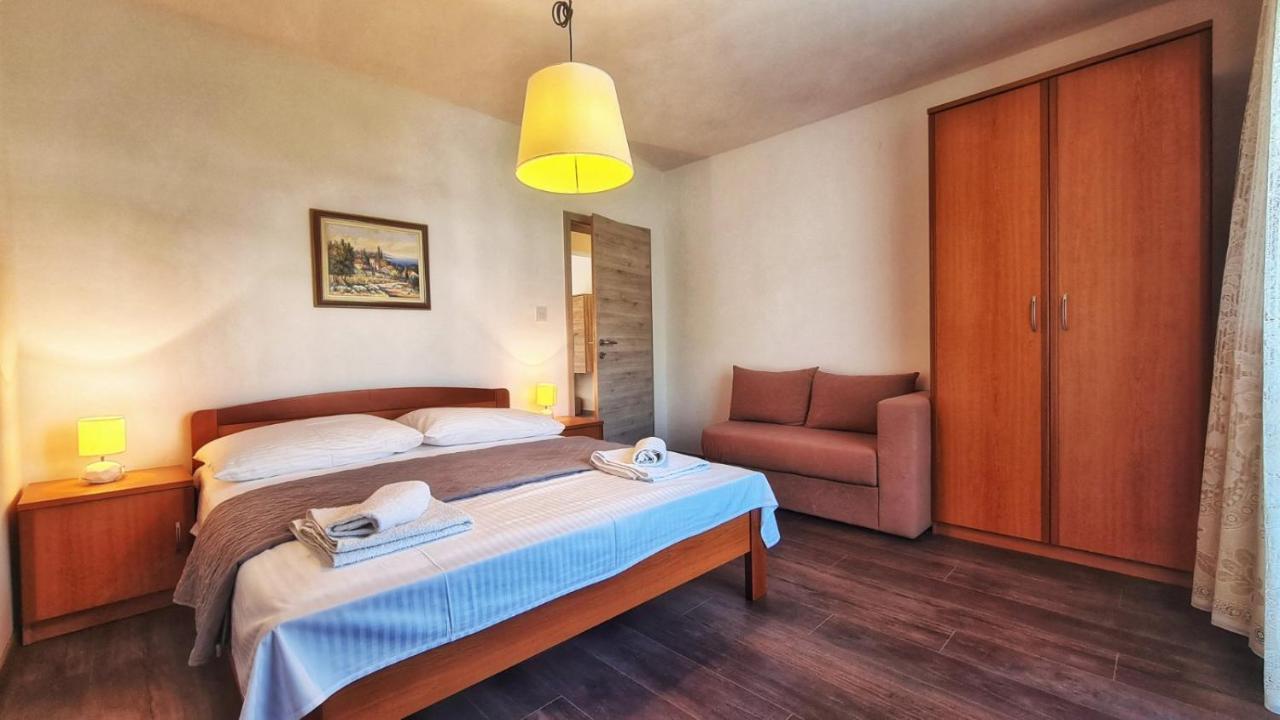 Apartments Ribaric Palit Extérieur photo
