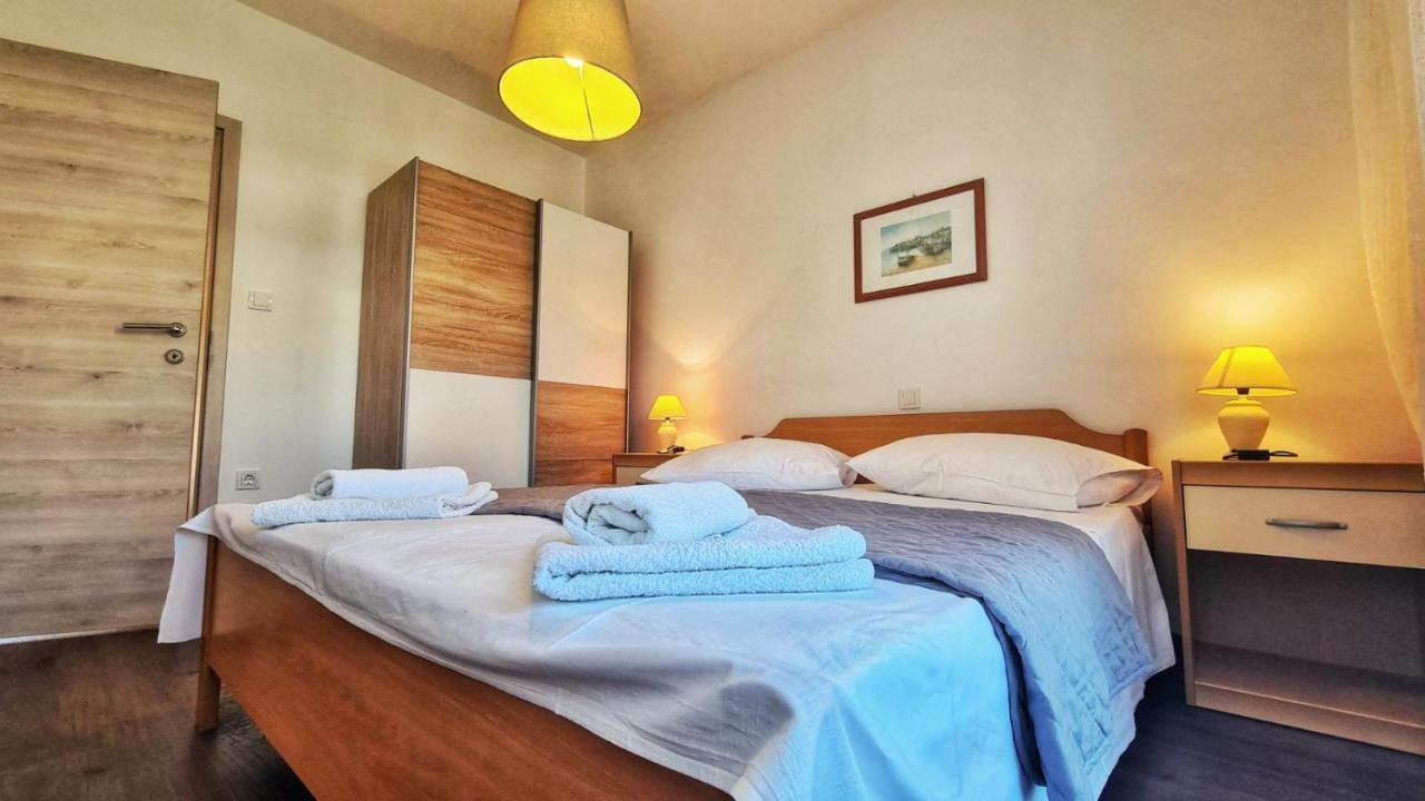 Apartments Ribaric Palit Extérieur photo